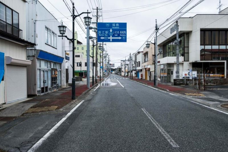 Заброшенные улицы Фукусимы спустя семь лет после ядерной катастрофы