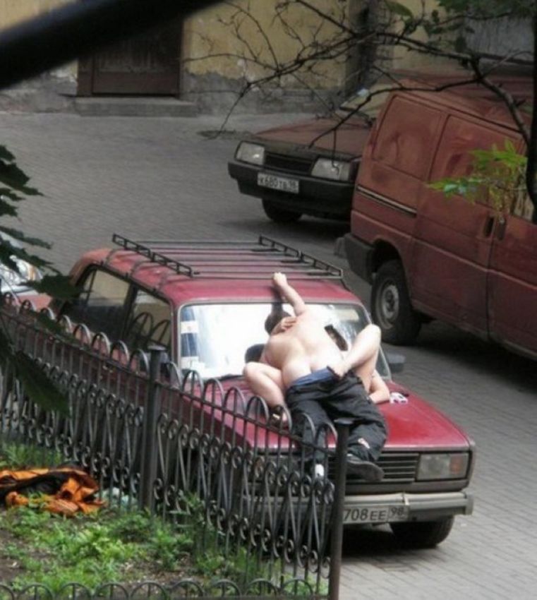 Любовь нечаянно нагрянет