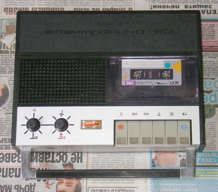 Советская портативная аудиотехника