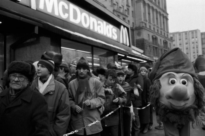 Как McDonald's победил СССР