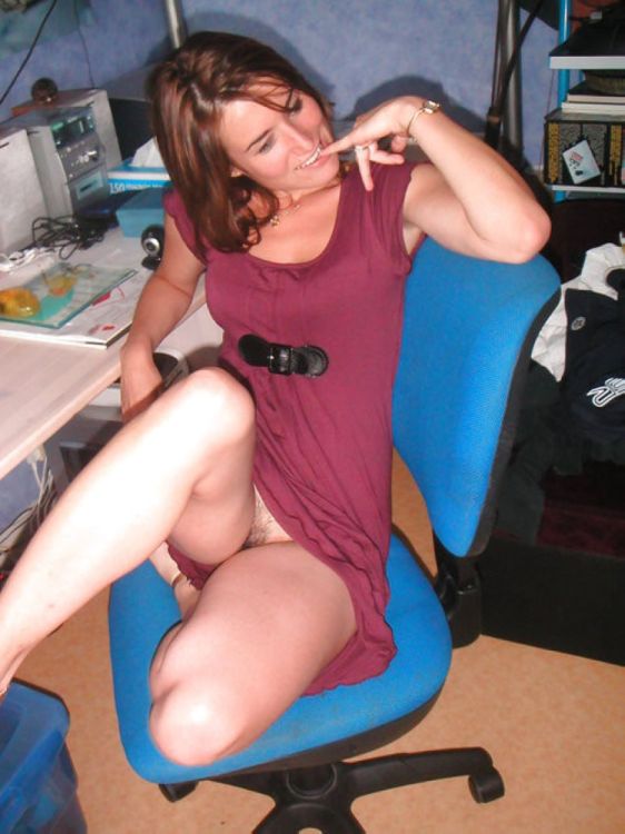 Pissing glasses sexy licking