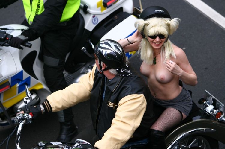 Tits On Bikes