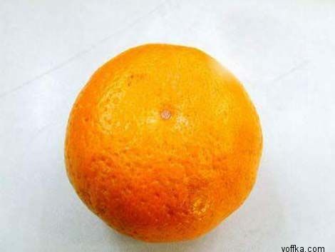 Извращенка засовывает в жопу апельсины фото